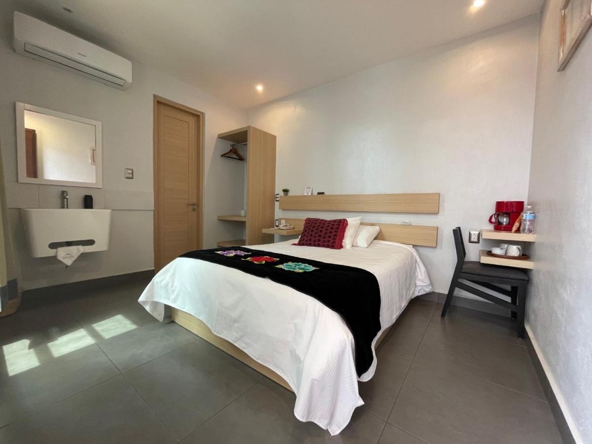 Maria Ines Hotel Suite San Agustin de las Juntas Buitenkant foto