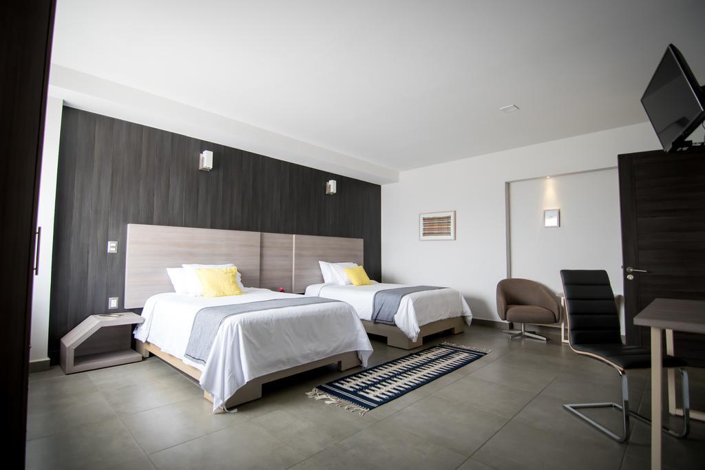 Maria Ines Hotel Suite San Agustin de las Juntas Buitenkant foto