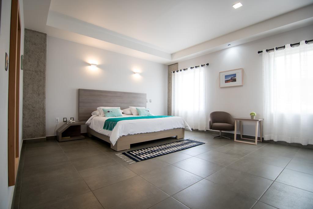 Maria Ines Hotel Suite San Agustin de las Juntas Buitenkant foto