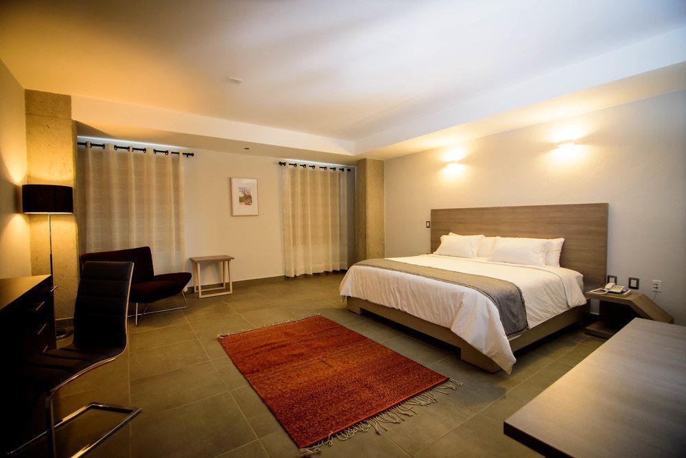 Maria Ines Hotel Suite San Agustin de las Juntas Buitenkant foto